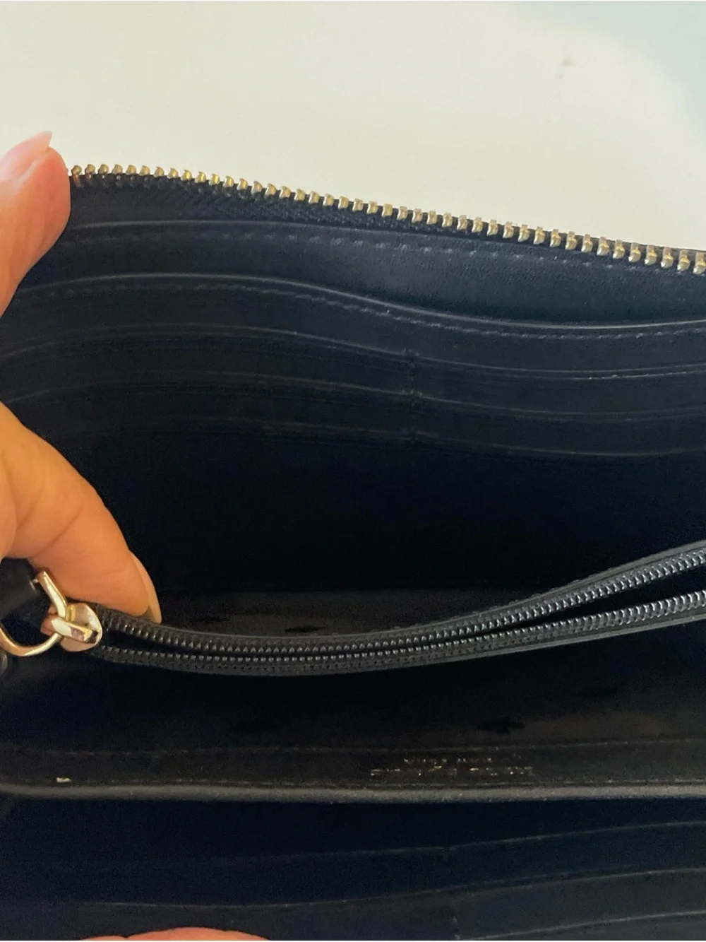 kate spade Black Pebbled Leather Zip Card & Key Holder with Gold Logo